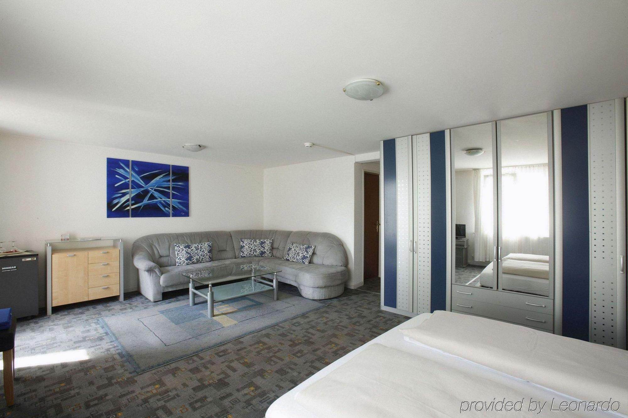 Spalenbrunnen Hotel & Restaurant Basel City Center ภายนอก รูปภาพ